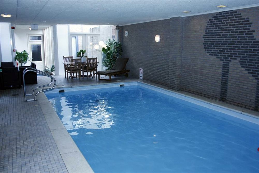 Hotel & Appartementen Royal Sas van Gent ภายนอก รูปภาพ